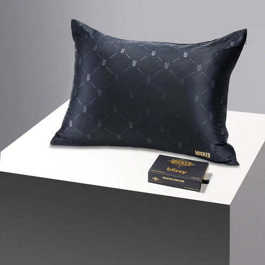 Pillowcase - Wicked™ - Not Your Basic Witch - Queen